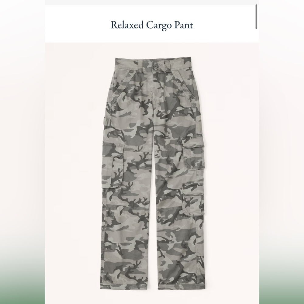 Abercrombie & Fitch Relaxed cargo pants camo